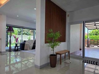 À louer 3 chambres villa à Bang Lamung, Chonburi