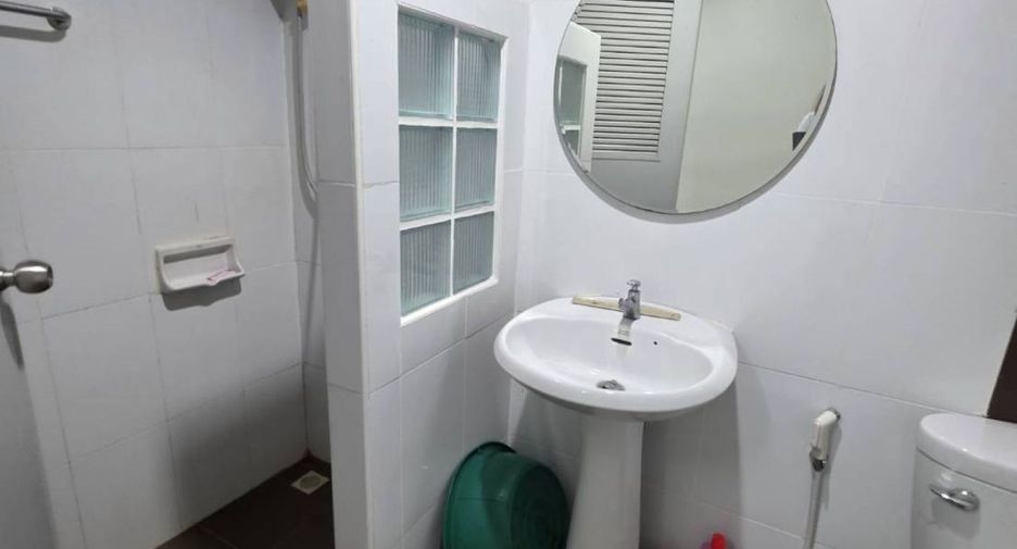 Reihenhaus zum Kauf mit 3 Zimmer in Mueang Nakhon Ratchasima, Nakhon Ratchasima
