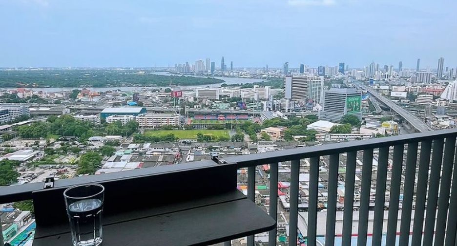 Condo en alquiler de 1 habitaciones en Khlong Toei, Bangkok