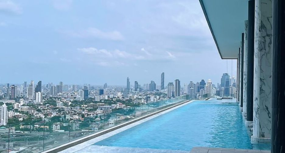 Condo en alquiler de 1 habitaciones en Khlong Toei, Bangkok