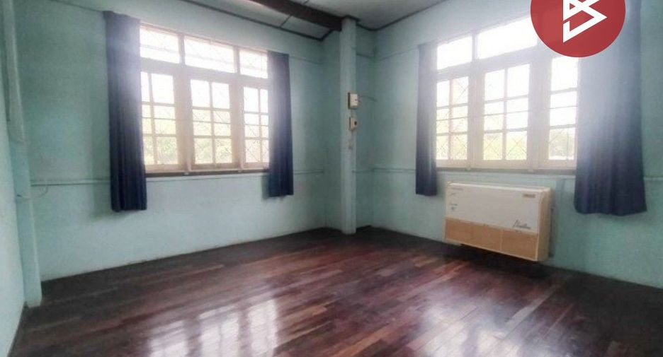 Продажа 4 спальни дом в Mueang Uttaradit, Уттарадит