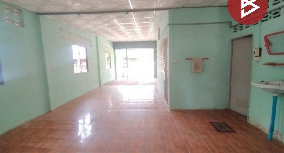 Продажа 4 спальни дом в Mueang Uttaradit, Уттарадит
