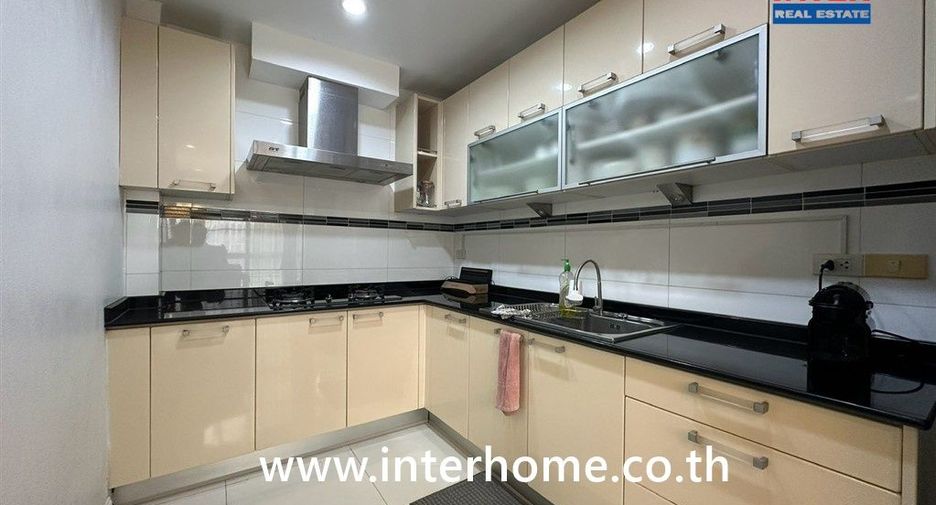 For sale 3 bedrooms house in Khlong Luang, Pathum Thani