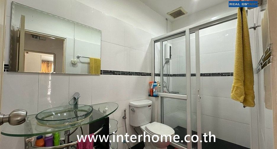 For sale 3 bedrooms house in Khlong Luang, Pathum Thani