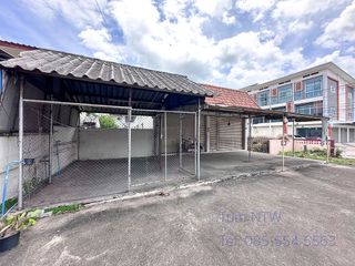 For rent and for sale 2 bedrooms retail Space in Hang Dong, Chiang Mai