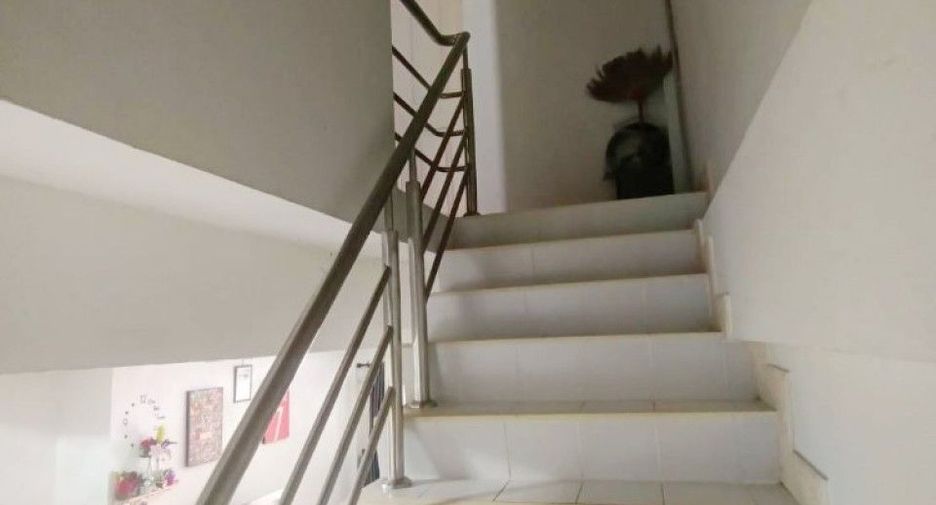 Casa adosada en venta de 2 habitaciones en Bang Sao Thong, Samut Prakan