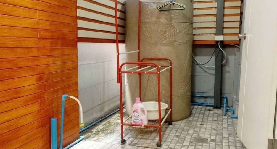 Reihenhaus zum Kauf mit 3 Zimmer in Thung Khru, Bangkok