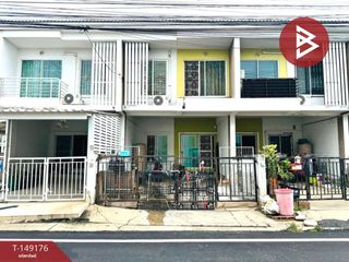 For sale 3 bedrooms townhouse in Mueang Samut Sakhon, Samut Sakhon