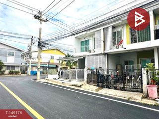 For sale 3 bedrooms townhouse in Mueang Samut Sakhon, Samut Sakhon
