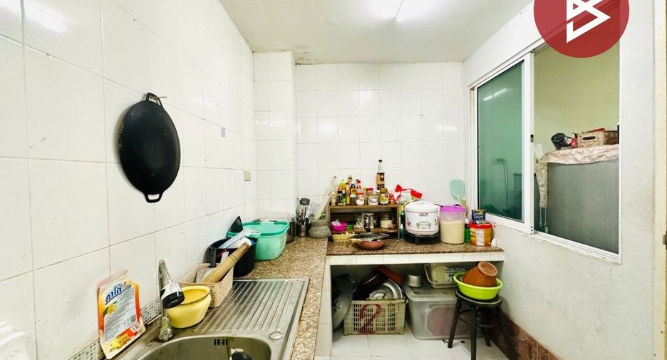 Reihenhaus zum Kauf mit 3 Zimmer in Mueang Samut Sakhon, Samut Sakhon