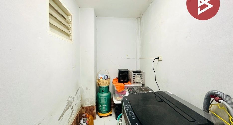 Reihenhaus zum Kauf mit 3 Zimmer in Mueang Samut Sakhon, Samut Sakhon