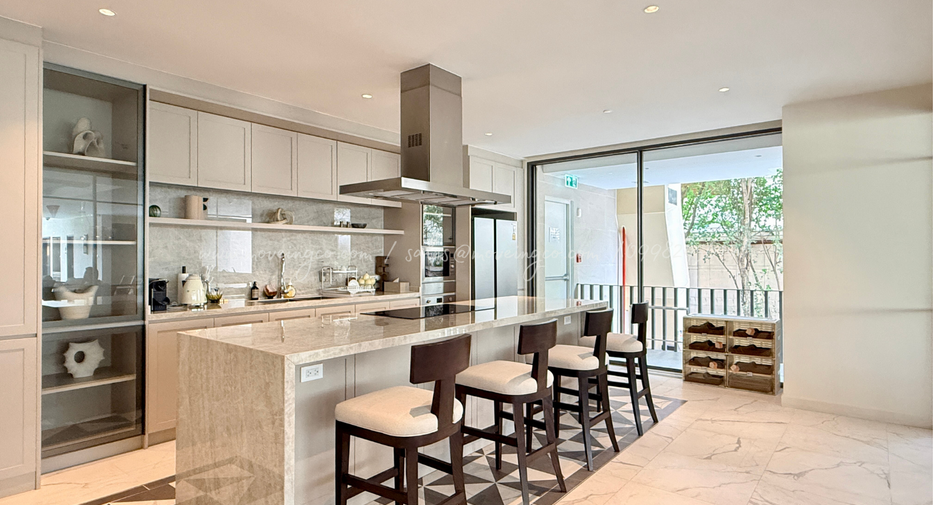 Wohnung zum Kauf mit 4 Zimmer in Watthana, Bangkok