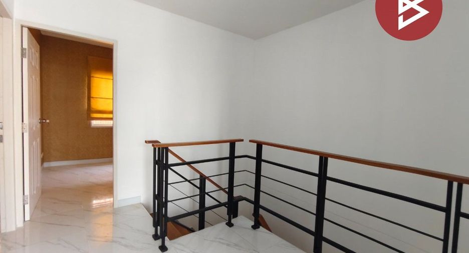 Reihenhaus zum Kauf mit 3 Zimmer in Rat Burana, Bangkok