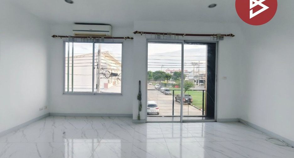 Reihenhaus zum Kauf mit 3 Zimmer in Rat Burana, Bangkok