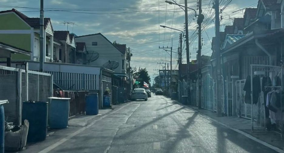 For sale 2 bedrooms warehouse in Khlong Luang, Pathum Thani