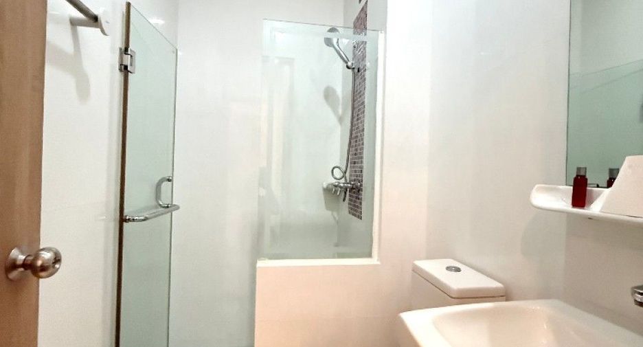 Casa adosada en venta de 4 habitaciones en Mueang Samut Prakan, Samut Prakan
