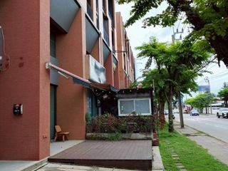 Local comercial en venta de 2 habitaciones en Nong Khaem, Bangkok