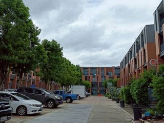 Local comercial en venta de 2 habitaciones en Nong Khaem, Bangkok