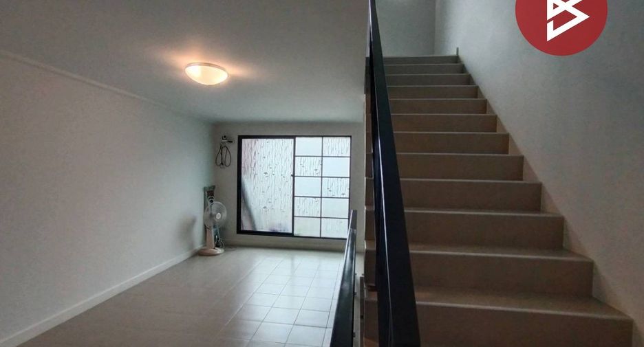 Local comercial en venta de 2 habitaciones en Nong Khaem, Bangkok