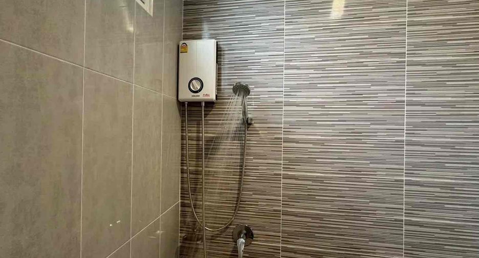 For rent 3 bedrooms villa in Bang Lamung, Chonburi