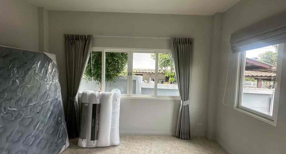 For rent 3 bedrooms villa in Bang Lamung, Chonburi
