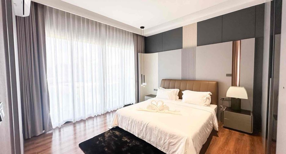 For sale 5 bedrooms villa in Bang Lamung, Chonburi