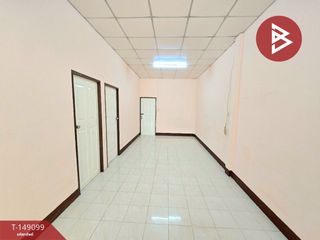 À vendre 2 chambres maison de ville à Mueang Nakhon Pathom, Nakhon Pathom