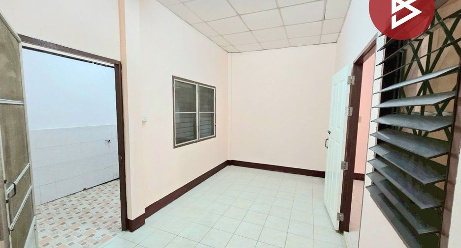 À vendre 2 chambres maison de ville à Mueang Nakhon Pathom, Nakhon Pathom