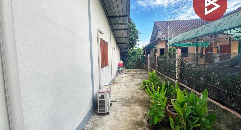 For sale 2 bedrooms house in Nong Ya Sai, Suphan Buri