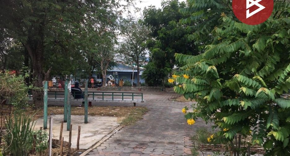 For sale 1 bed townhouse in Mueang Samut Prakan, Samut Prakan
