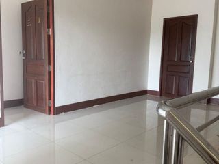 Casa en alquiler y en venta de 3 habitaciones en Mueang Lamphun, Lamphun