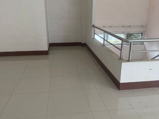 Casa en alquiler y en venta de 3 habitaciones en Mueang Lamphun, Lamphun
