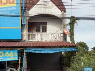 For sale 2 bedrooms townhouse in Mueang Nakhon Pathom, Nakhon Pathom