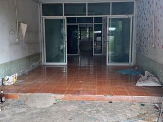 For sale 2 bedrooms townhouse in Mueang Nakhon Pathom, Nakhon Pathom