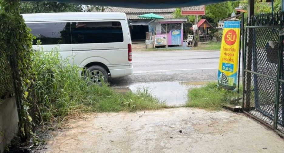 For sale 2 bedrooms townhouse in Mueang Nakhon Pathom, Nakhon Pathom