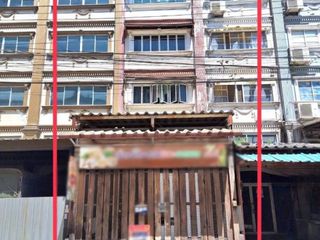 Local comercial en venta de 2 habitaciones en Nong Chok, Bangkok