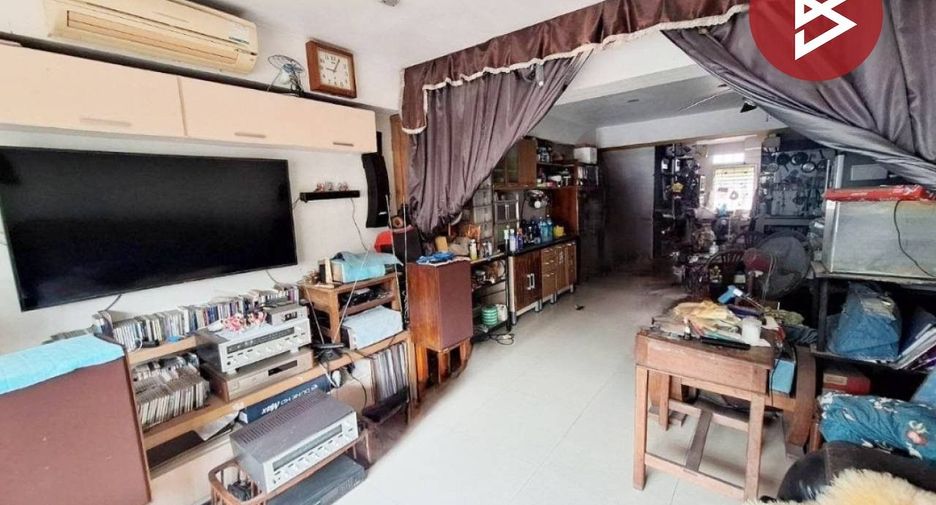 Local comercial en venta de 2 habitaciones en Nong Chok, Bangkok