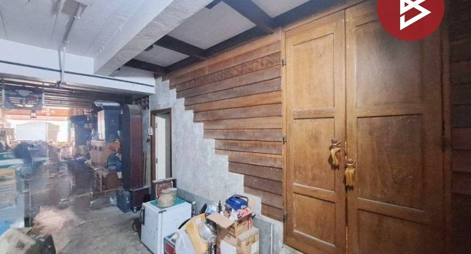Local comercial en venta de 2 habitaciones en Nong Chok, Bangkok