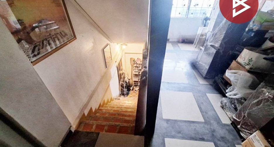 Local comercial en venta de 2 habitaciones en Nong Chok, Bangkok