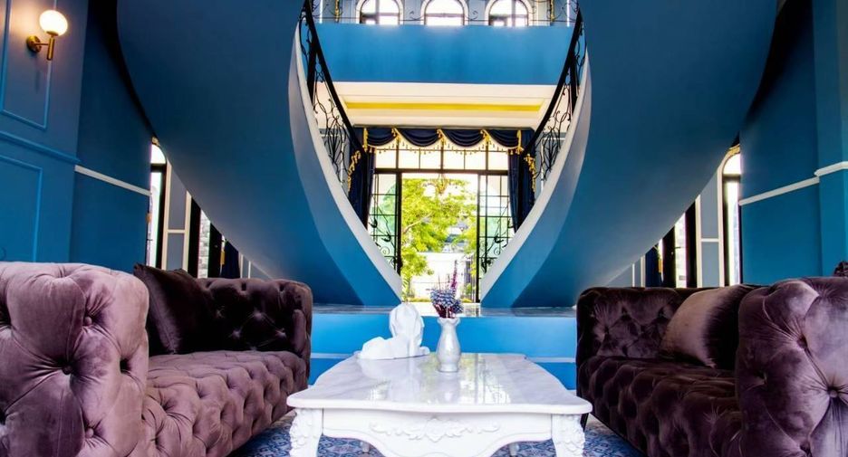 For rent 6 bedrooms villa in Mueang Chiang Mai, Chiang Mai