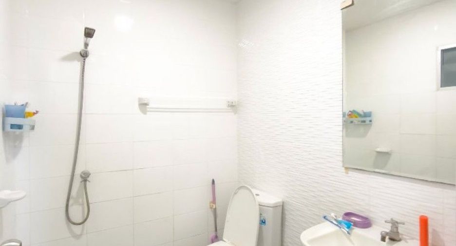 Reihenhaus zum Kauf mit 3 Zimmer in Bang Phli, Samut Prakan