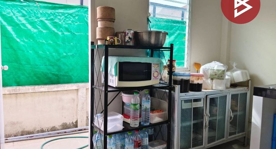 À vendre 2 chambres maison à Nong Chok, Bangkok