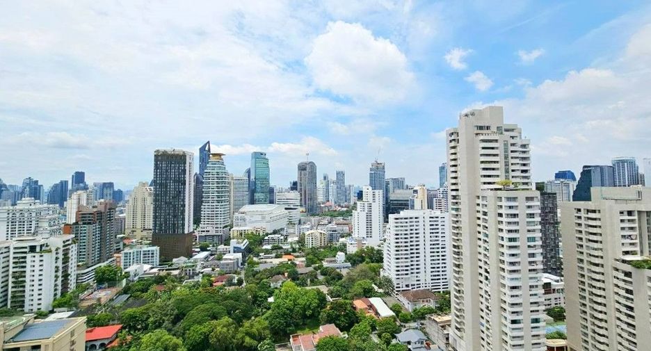出租 3 卧室 服务式公寓 在 Khlong Toei, 曼谷