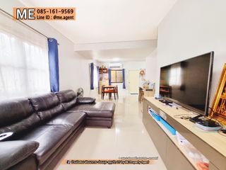 For rent 3 bedrooms townhouse in Suan Luang, Bangkok