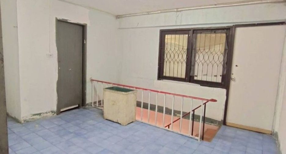 For rent and for sale 2 bedrooms townhouse in Bang Na, Bangkok