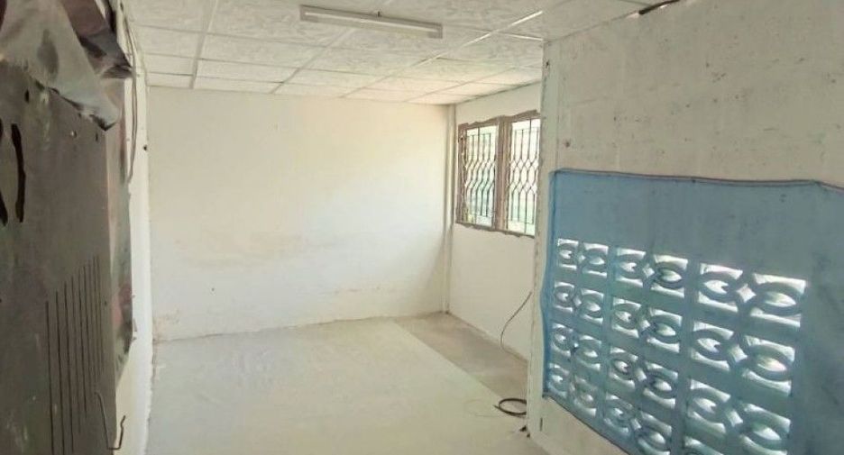 For rent and for sale 2 bedrooms townhouse in Bang Na, Bangkok