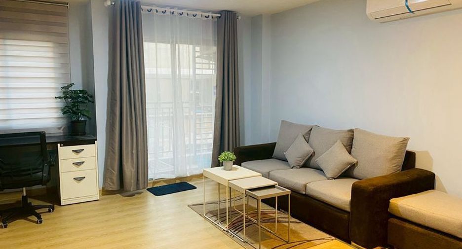 For rent 1 bed condo in Pathum Wan, Bangkok