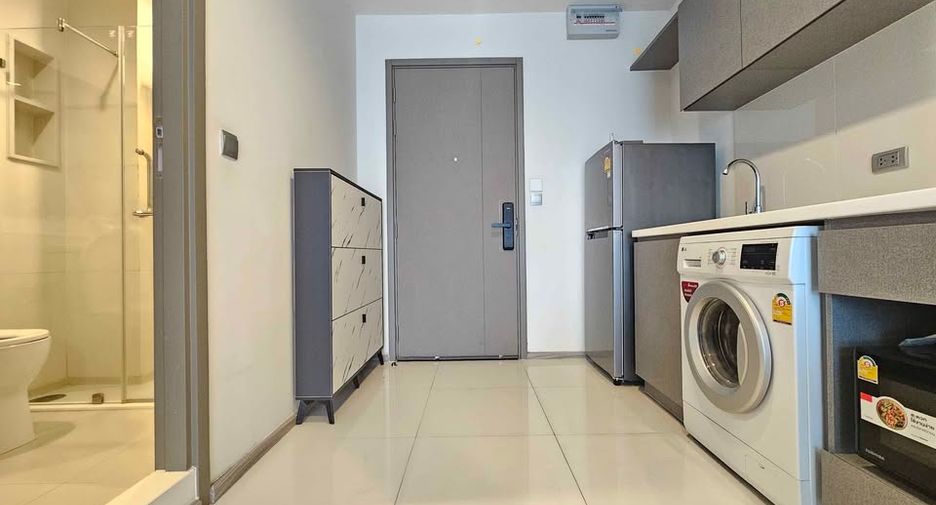 Wohnung zur Miete mit 1 Zimmer in Huai Khwang, Bangkok