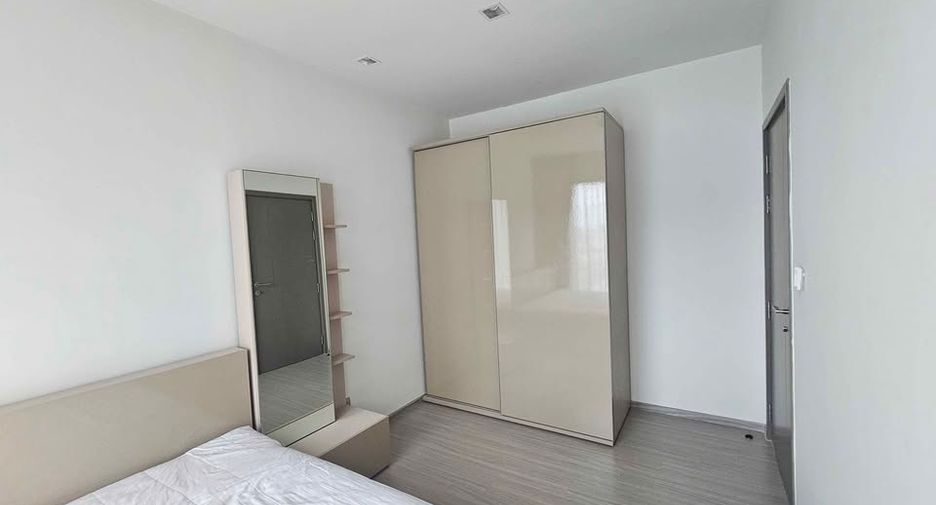 Wohnung zur Miete mit 1 Zimmer in Huai Khwang, Bangkok