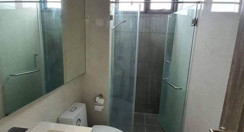 For rent そして for sale 2 ベッドルーム condo in Phra Khanong, Bangkok